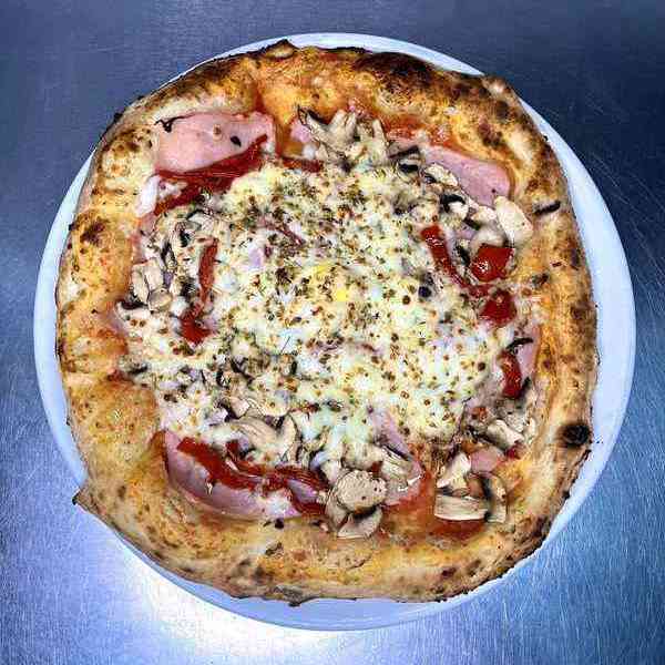 Pizza photo 3 of 13